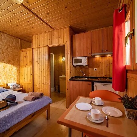 Kemping Camping Bungalow Serra De Prades 4*